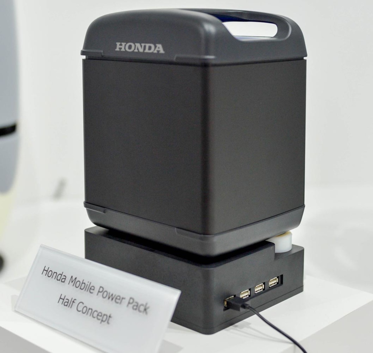 ぽ*ぬ様 HONDA Mobile Power Pack e:用 充電器モバ