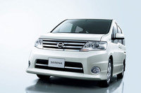 「日産セレナ」にナビ付きの特別仕様車