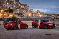アルファ・ロメオの「ジュリア」と「ステルヴィオ」にイタリアンテイストをまとった限定車が登場
