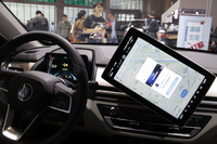 BYDは回転式ディスプレイを量産車に採用している。