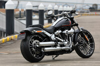 ハーレーダビッドソン・ブレイクアウト117（6MT）【レビュー】の画像