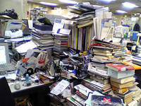 第85回：年明けにヒマネタをひとつ……『Car Graphic』編集部にナゾの“万里の長城”（!?）を発見！