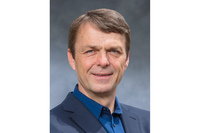 マイケル・マンレイCOO。