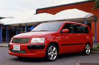 トヨタ「サクシード」にカスタマイズ車「モア」の画像