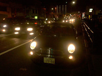 ヒートアイランド現象でウダる都内も、夜だとオープンドライブが楽しめる。暗くて“よけいなモノ”も見えないし。