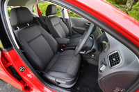 「TSIハイライン」のスポーツシート。形状は「TSIコンフォートライン」とさほど変わらない。
