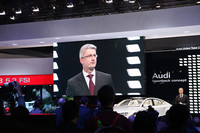 アウディはルパート・シュタットラー会長自らが登壇。