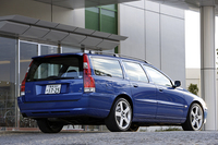 ボルボV70R（4WD/6AT）【試乗記】の画像