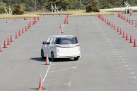 【スペック】エルグランド ライダー ハイパフォーマンススペック プロトタイプ：全長×全幅×全高＝4980×1850×1815mm／ホイールベース＝3000mm／駆動方式＝FF／3.5リッターV6DOHC24バルブ（300ps/6400rpm、36.8kgm/3200rpm）