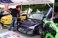 地元チューニング同好会のコーナー。「オペル・コルサ」のガルウィング仕様。