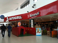 イタリアでは「アウトグリル」グループがチェーン展開している「バーガーキング」も店を構える。