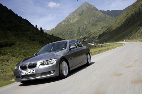 BMW 3シリーズ クーペの価格・新型情報・グレード諸元 価格.com