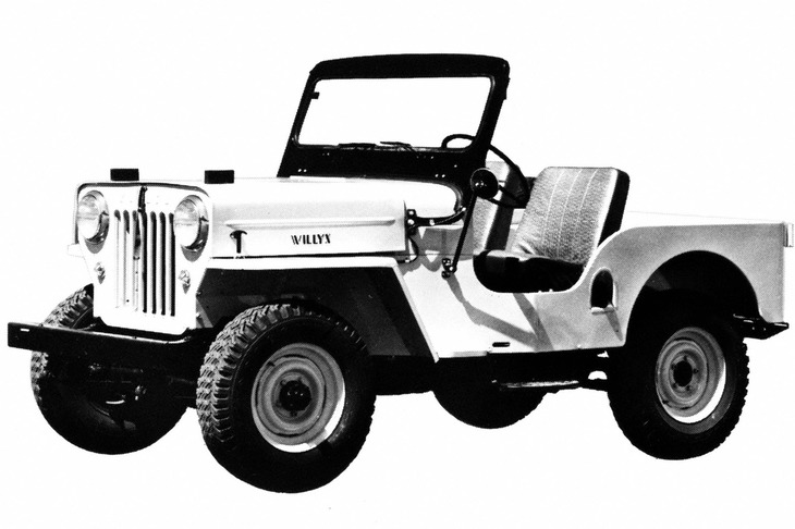 1953年型「CJ-3B」。エンジンの変更によって高さを増したボンネットなどが、それまでのCJとの違いとなっている。