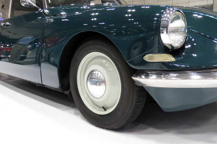 シトロエンID19（1973年）／アウトニーズ