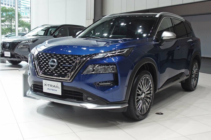 日産エクストレイルAUTECH e-4ORCE アドバンストパッケージ