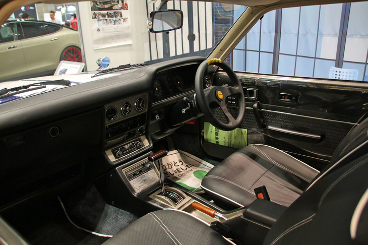 ネッツトヨタ富山のブース