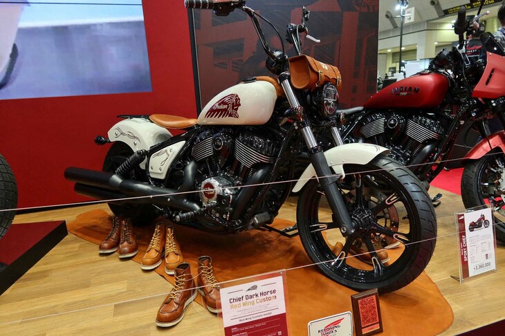 インディアン・チーフ ダークホース レッドウイング カスタム