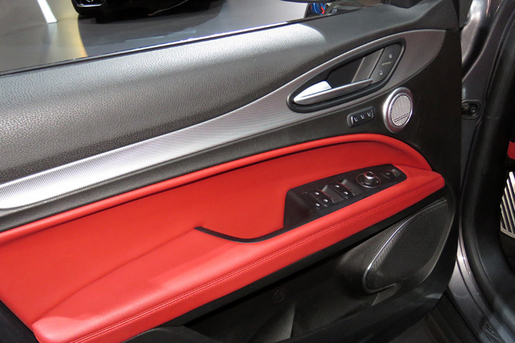 アルファ・ロメオ・ステルヴィオ