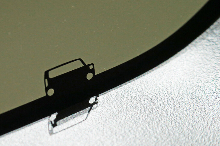 ホンダN-BOX（リアクオーターウィンドウの「N-BOX」のアイコン）