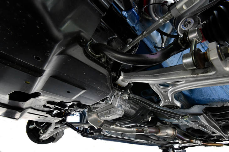 スバルWRX STIタイプRA-R（車体底部）