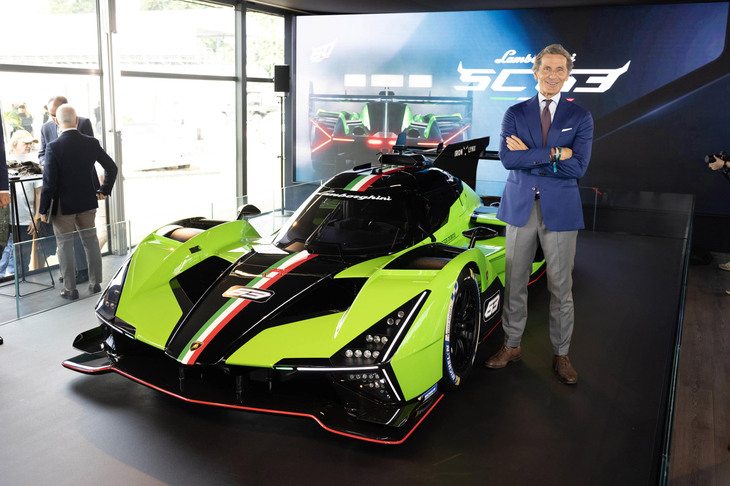 ランボルギーニが発表した新型レーシングカー「SC63」のプロトタイプ。FIA世界耐久選手権のハイパーカークラスと、IMSAスポーツカー選手権のGTPクラスに参戦するために開発されたLMDh車両だ。