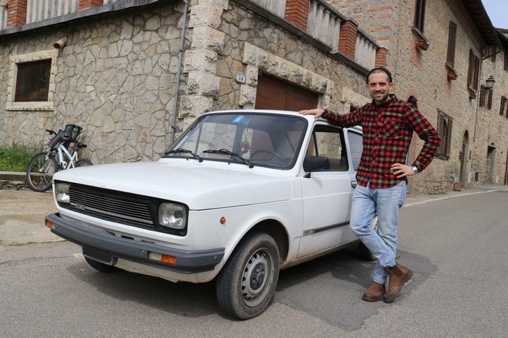 「127」のオーナーは気さくな青年、エドアルドさんだった。この127は1977年から5年にわたって造られた「シリーズ2」である。