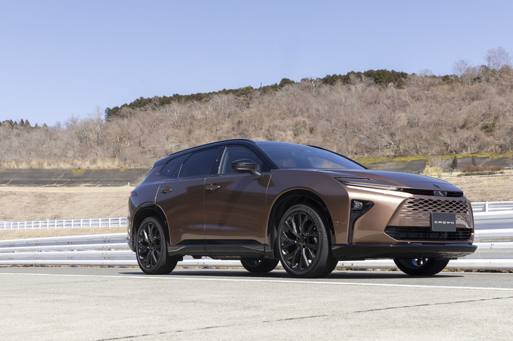 「クロスオーバー」「スポーツ」「セダン」に続く16代目「トヨタ・クラウン」の第4のボディータイプとして登場した「エステート」。3年がかりのフルモデルチェンジだ。