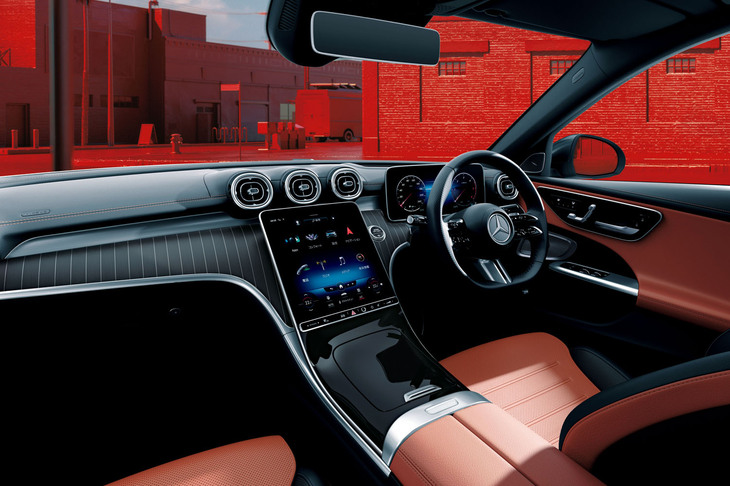 「C220dステーションワゴン ラグジュアリー」のインストゥルメントパネル。