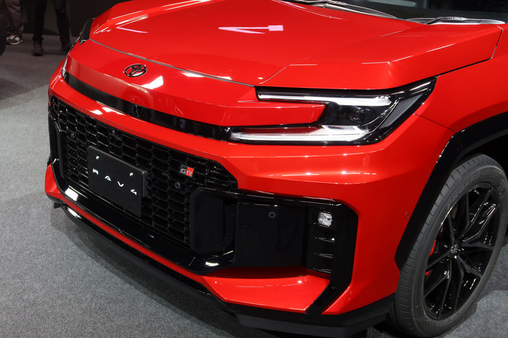 トヨタRAV4 GRスポーツ（フロントまわり）