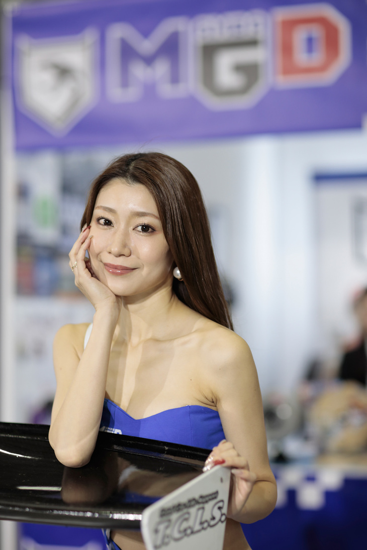 MGDブースの愛聖りささん