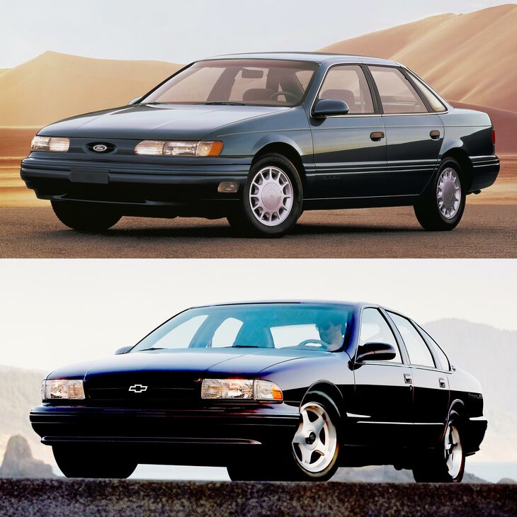 1990年代のアメリカでは、なんの変哲もない普通のセダンが往来を闊歩（かっぽ）していた。写真は上が「フォード・トーラス」（1992年）、下が「シボレー・インパラ」（1996年）。