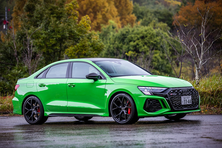 アウディRS 3セダン
