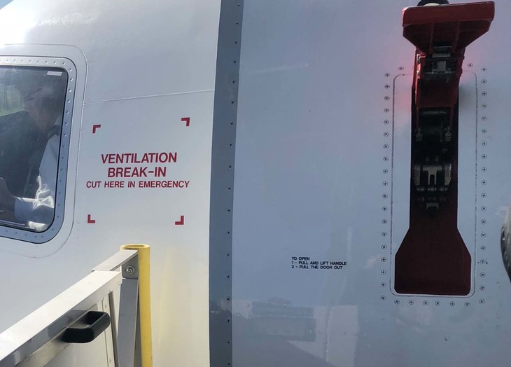 これも飛行機の機体。