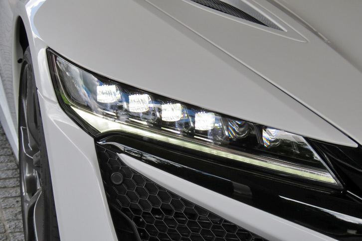 ホンダNSX（ジュエルアイLEDヘッドライト）