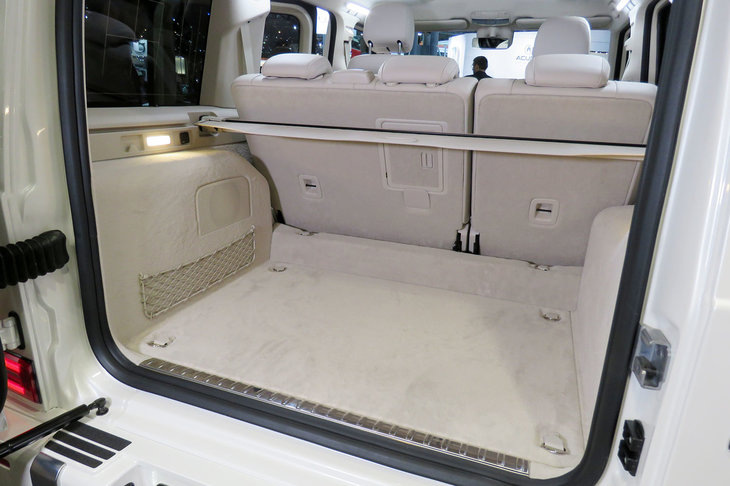 メルセデスAMG G63（ラゲッジルーム）