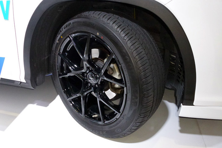 「エフィシエントグリップ パフォーマンスSUV」