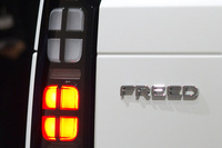 シンプルゆえに奥深い！ 新型「ホンダ・フリード」のデザインを元カーデザイナーはどう見たか？の画像