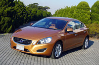 “流麗で安全”新型「ボルボS60」が日本上陸