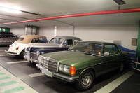 【写真6】右から「フォルクスワーゲン・ビートルカブリオレ」「プジョー203」「メルセデス・ベンツW123」。