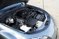 最高出力170ps、最大トルク19.3kgmと、エンジンのスペックに変更はないが、MT車ではスロットル制御プログラムの設定変更により、加速コントロール性が向上した。