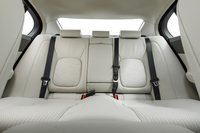 ジャガーXE 2.0（FR/8AT）／XE 3.0（FR/8AT）／XE 2.0ディーゼル（FR/6MT）【海外試乗記】の画像