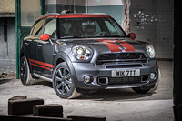 「MINIクーパーS クロスオーバー  ALL4 パークレーン」（写真は海外仕様車）
    