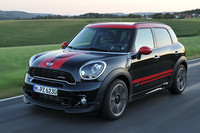 「MINIジョンクーパーワークス クロスオーバー」