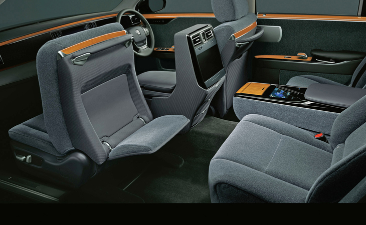 フットレストとしても使用できる、電動の2Wayオットマン。