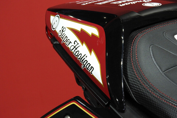 インディアンFTR×RSD Super Hooligan（スーパーフーリガン）