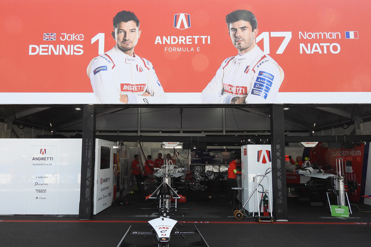 アンドレッティ フォーミュラEチームのパドック。……アンドレッティの挑戦を拒否したF1の判断を、ワタシは絶対許しません。参戦を認めるまで根に持ちますよ（笑）。