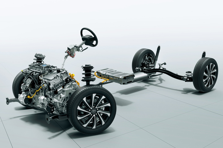 ハイブリッド車には、今回が初出となる第5世代ハイブリッドシステムを採用。WLTCモード計測で、22.0～23.4km/リッターという燃費を実現している。