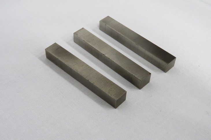 重希土類を一切使用しない重希土フリー磁石。重希土類は現状でも安定供給に不安があるが、ホンダのエンジニアいわく「重希土類はそもそも、電動車の普及を支えられるほど大量に産出されるものではない」のだとか。