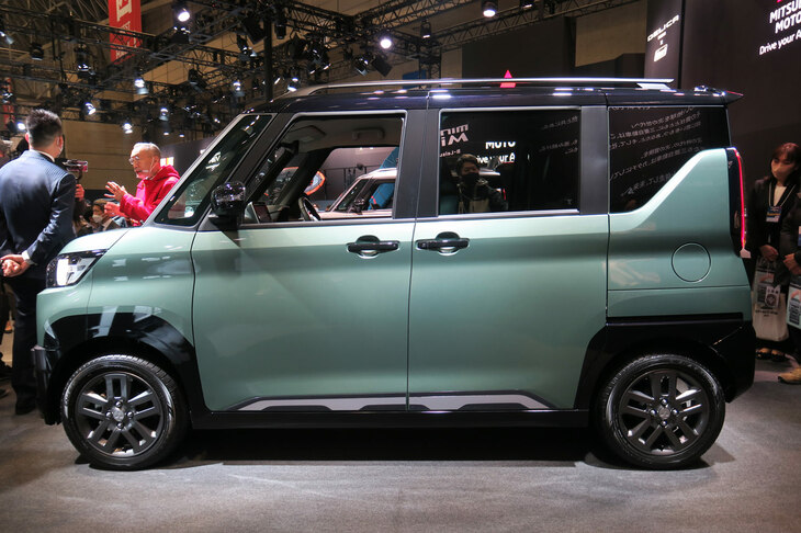 イベント後の個別取材で聞いたところ、スーパーハイトワゴンのEV化には重量増やそれに伴う航続距離の低下などの問題があり、一朝一夕にはいかないとのことだった。