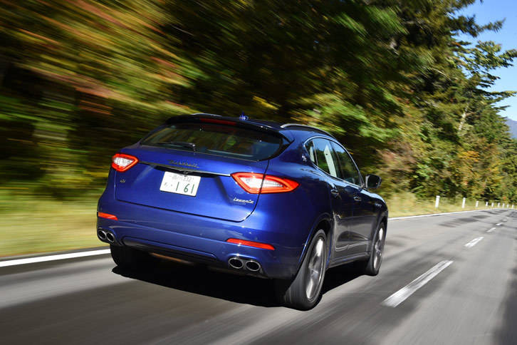 「レヴァンテ」の動力性能は、最高速が243km/h、0-100km/h加速が6.3秒と公称されている。